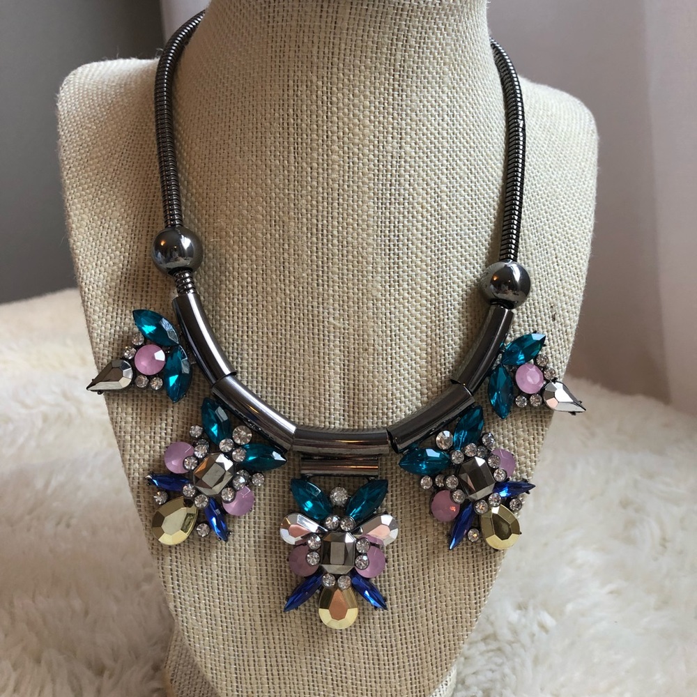 Never Worn Statement Necklace